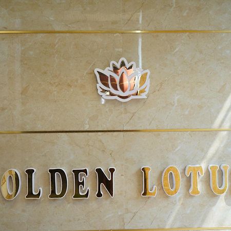 Golden Lotus Varanasi Hotel Exterior photo